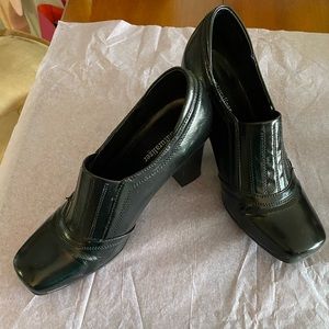 Naturalizer Black Patent booties